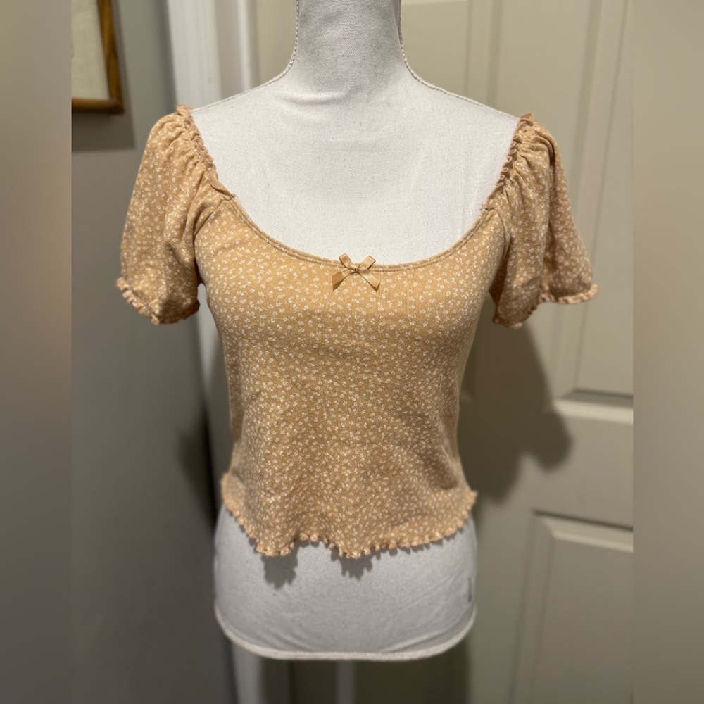 American Eagle off the shoulder cropped top
